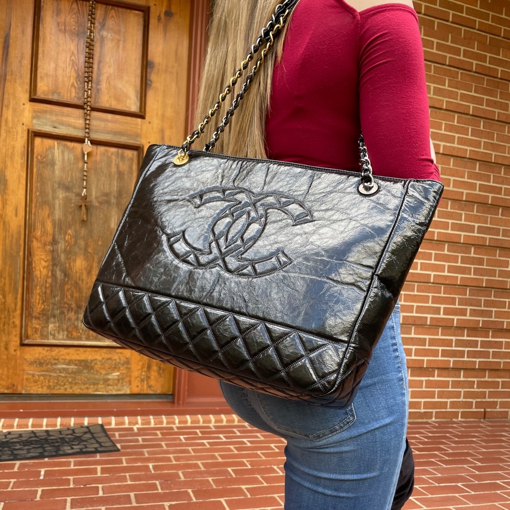 CHANEL Shopping Bag MÉTIERS D’ART FW 19/20